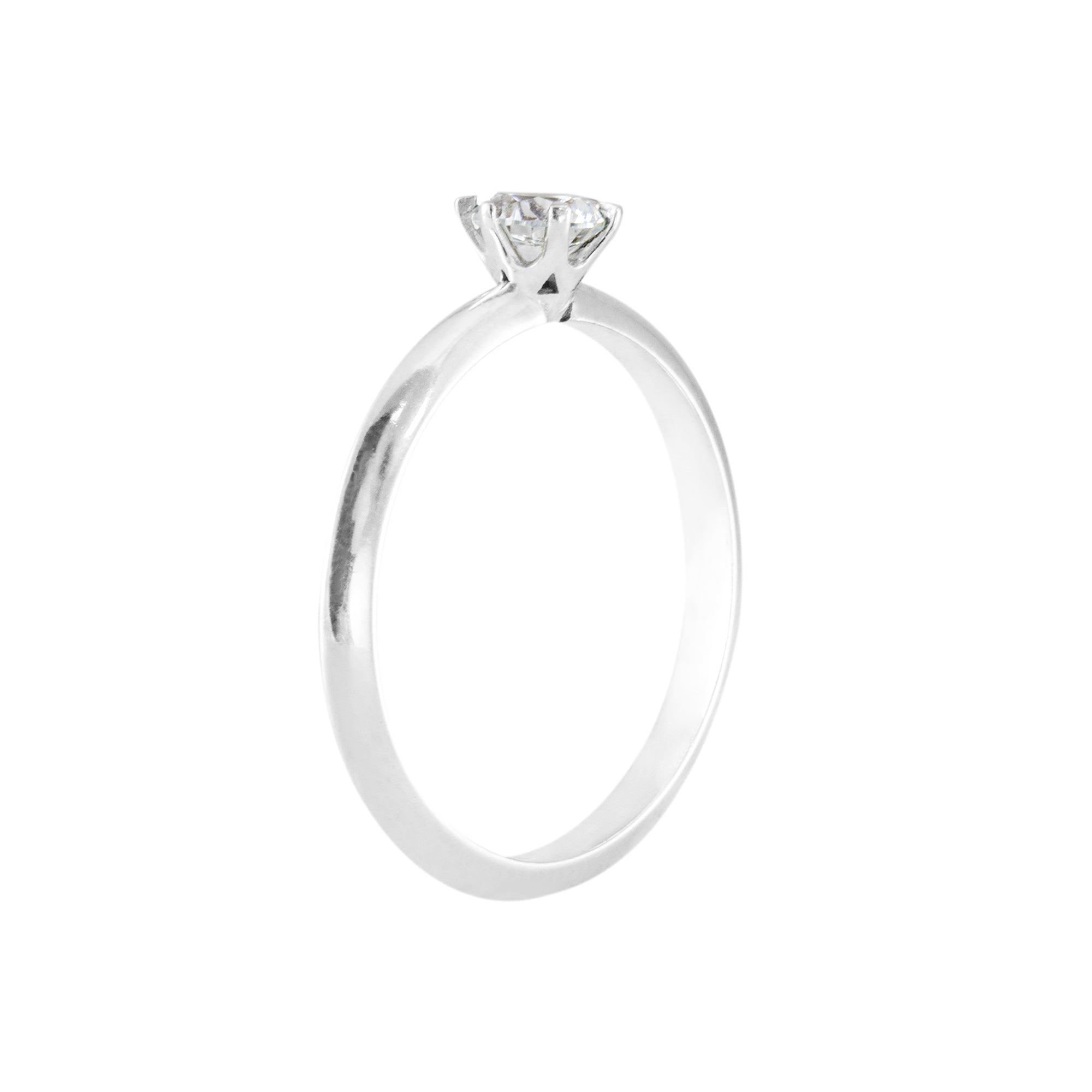 Solitario Diamante 0.30ct oro 18kt talla diamante. Montura 6 grapas.