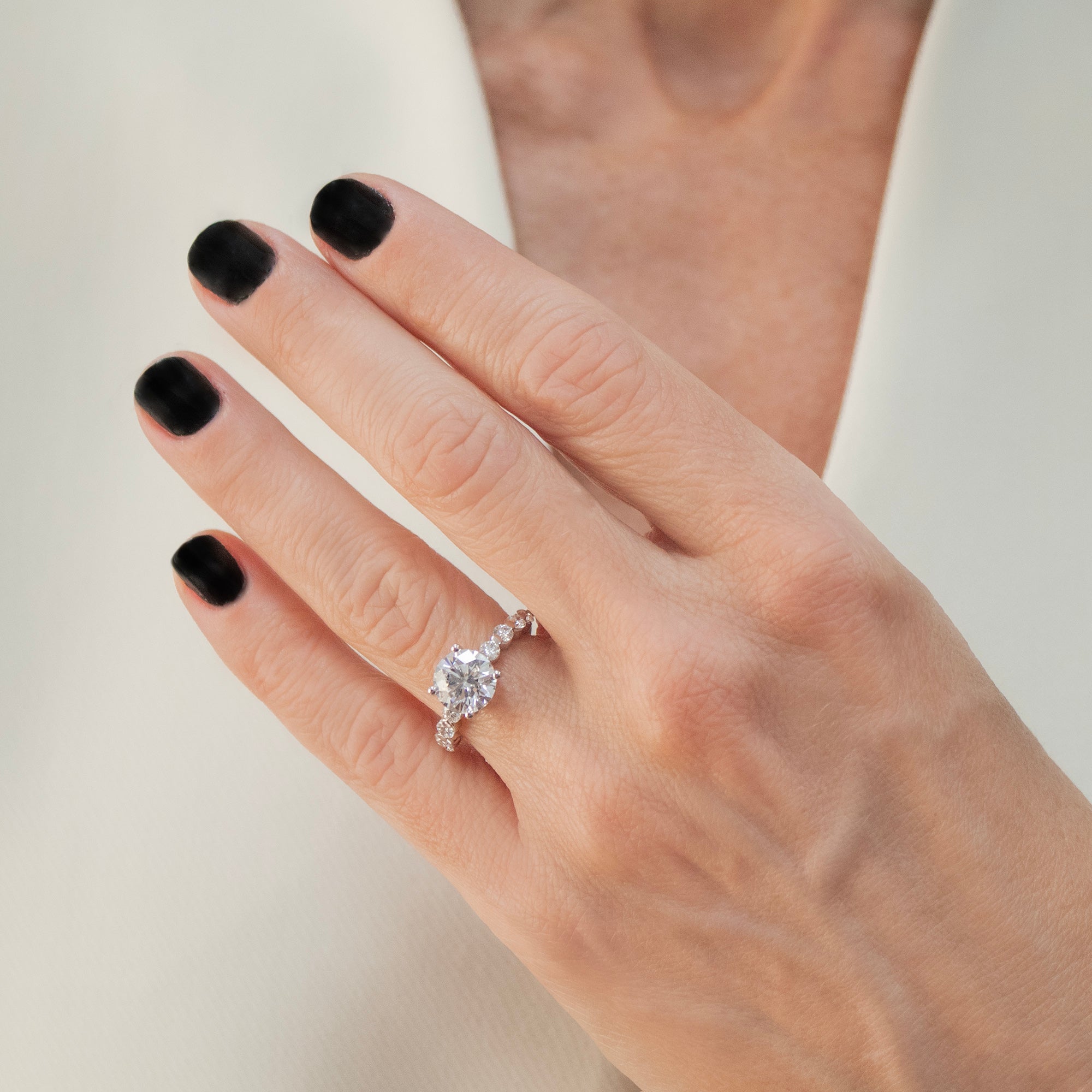 florencia con piedra redonda - Blanca Jewels