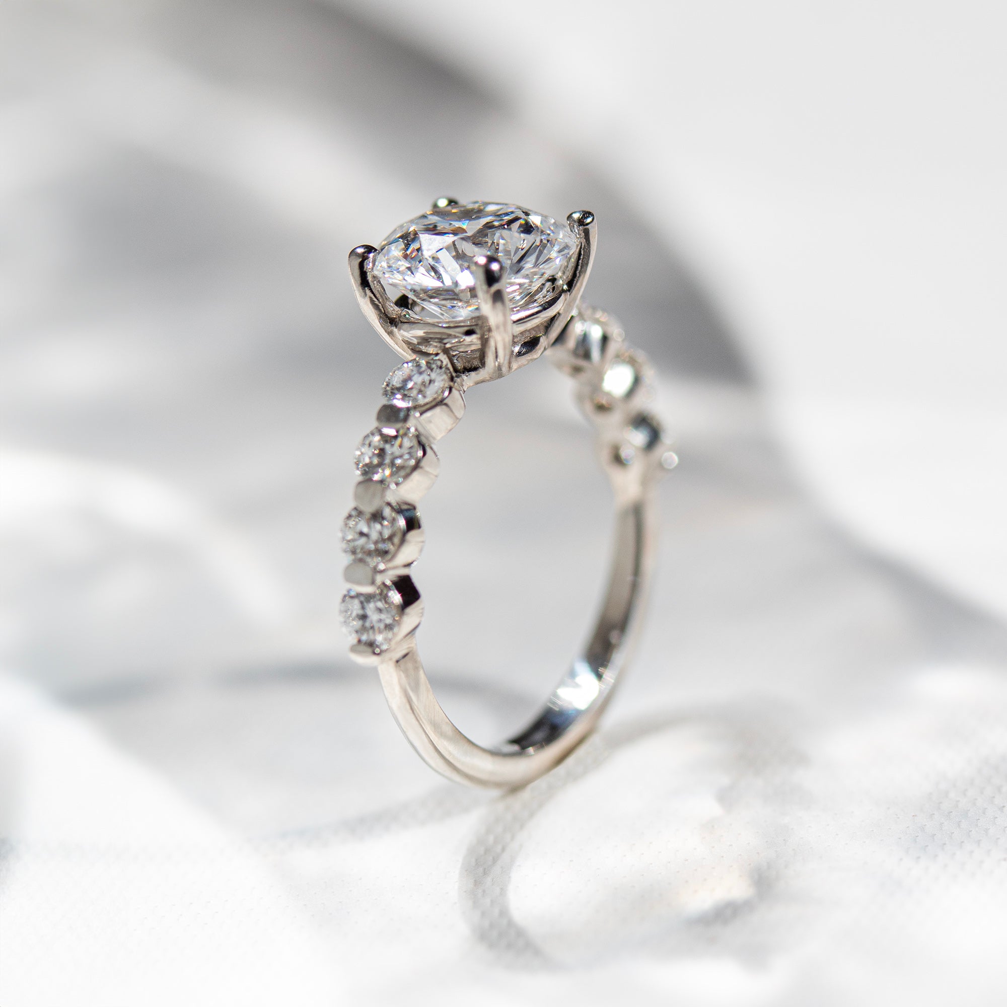 florencia con piedra redonda - Blanca Jewels