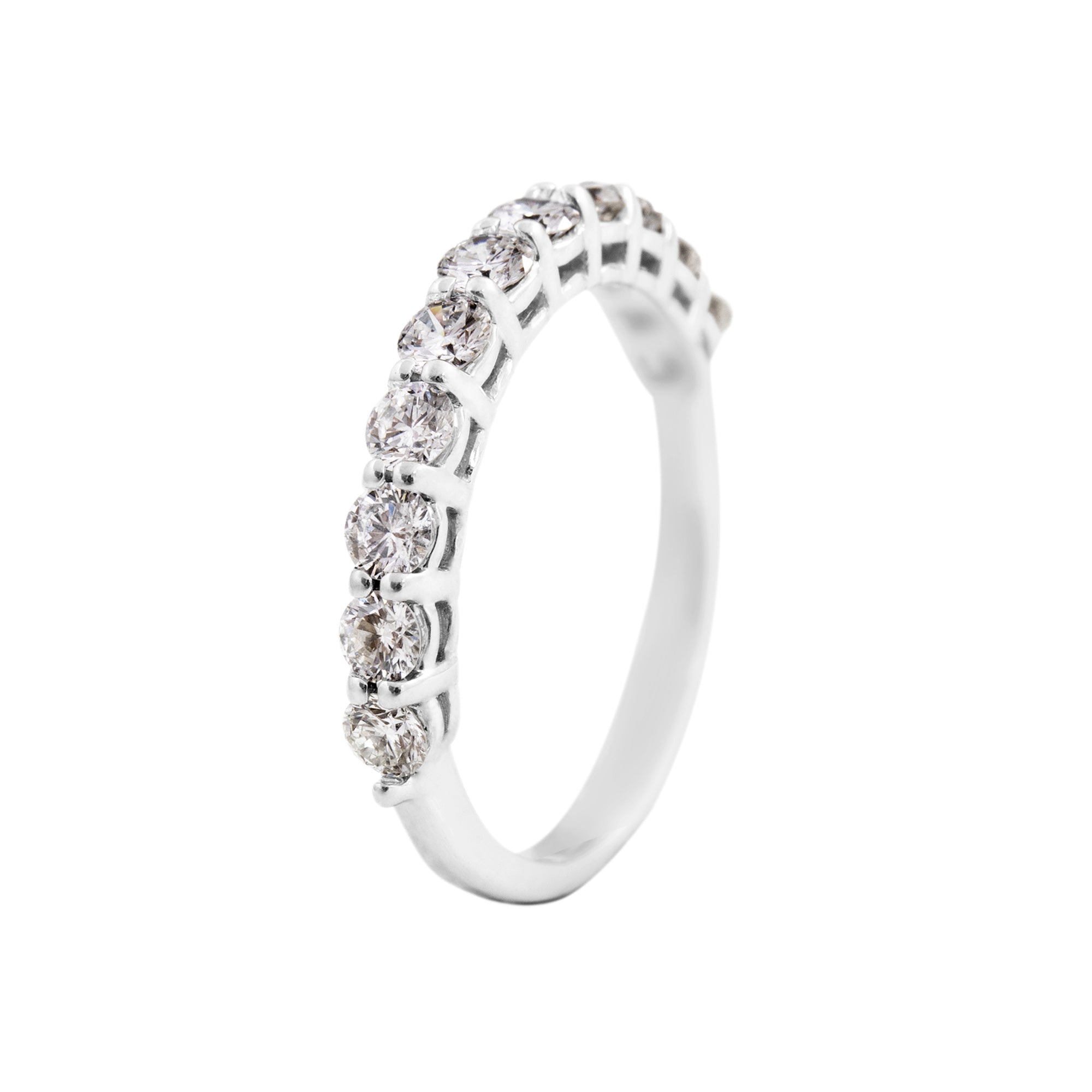 anillo-de-compromiso-de-oro-blanco-18k-y-diamantes-incrustados