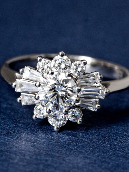 Anillo Júlia