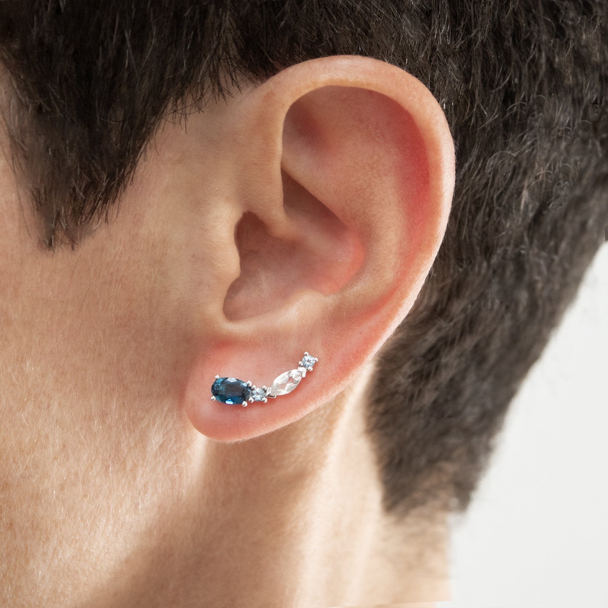 Amaoto Climbing Earring