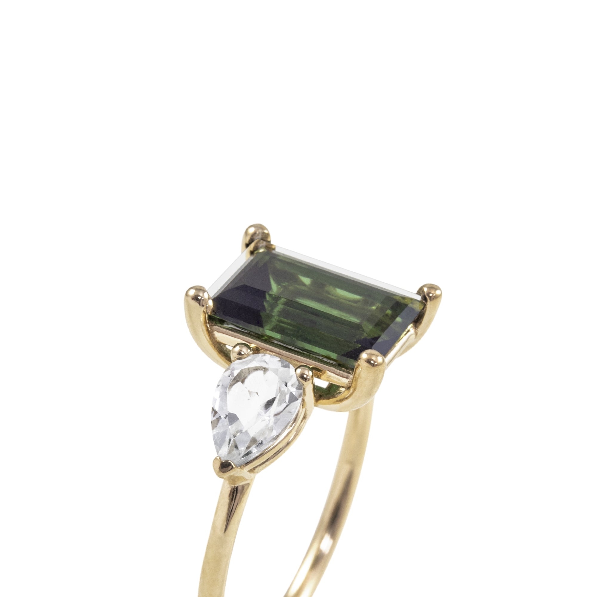 Anillo trilogía  en oro 18K de topacio, diamantes y turmalina