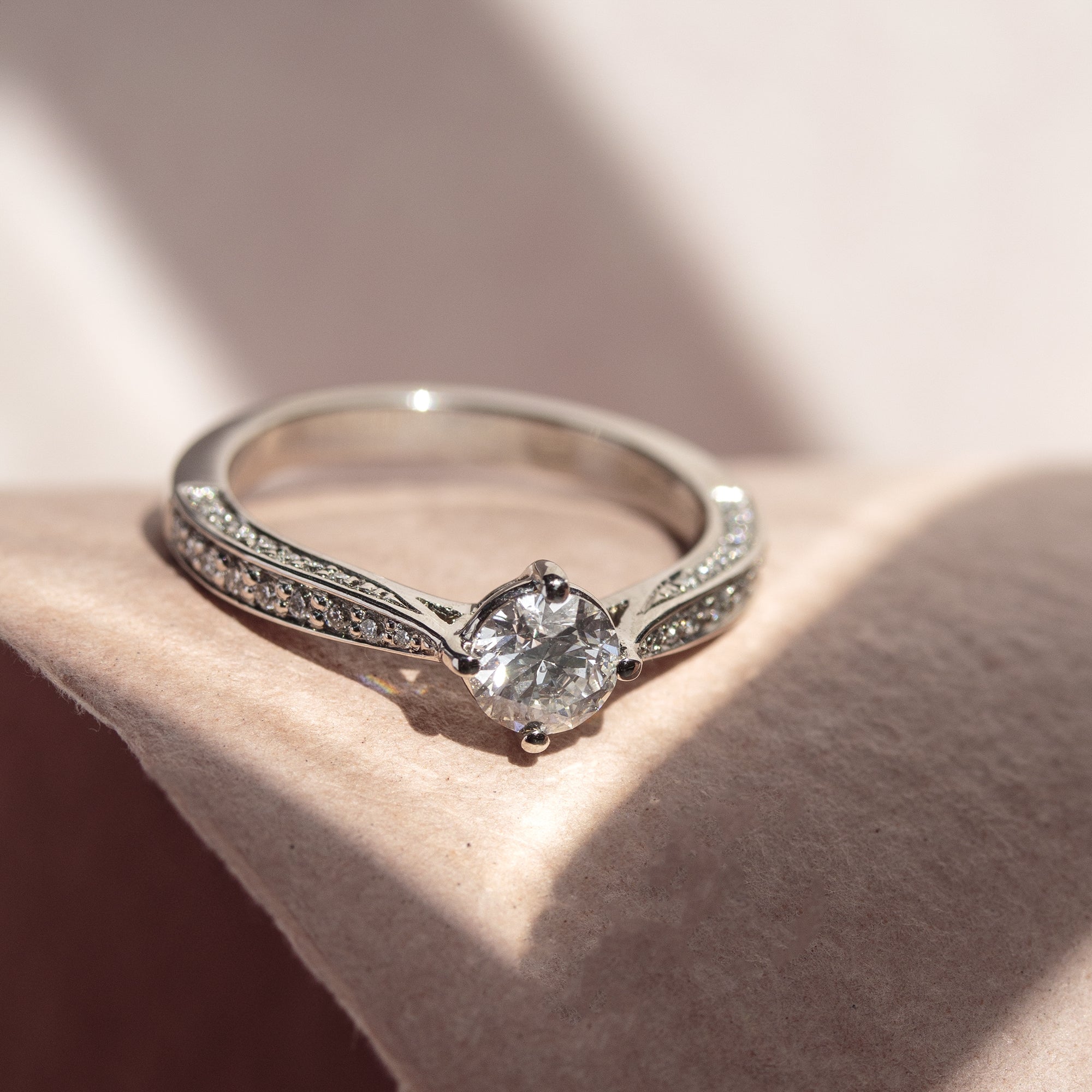 Anillo Kadi - Blanca Jewels