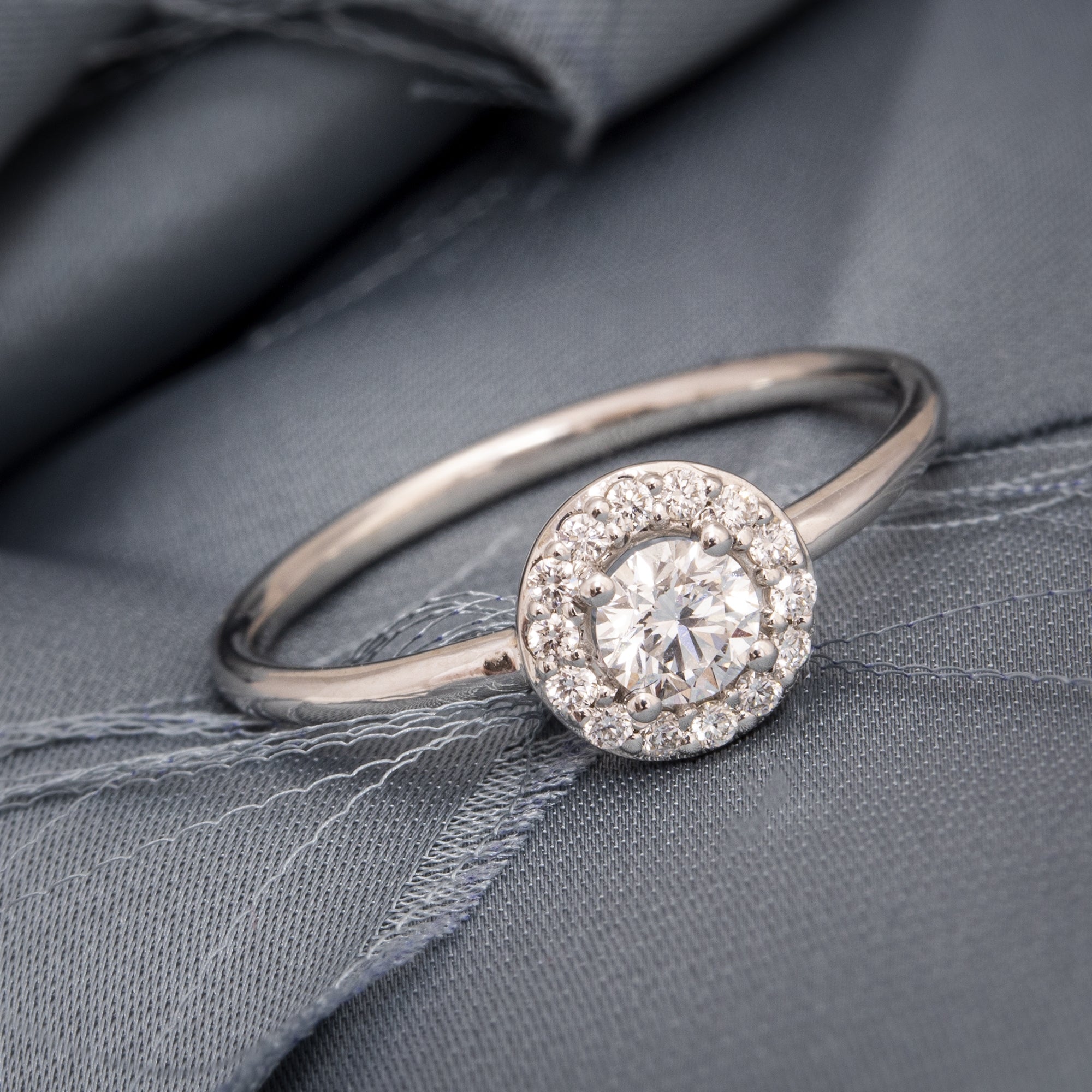 anillo-de-compromiso-rosetón-de-diamantes-naturales