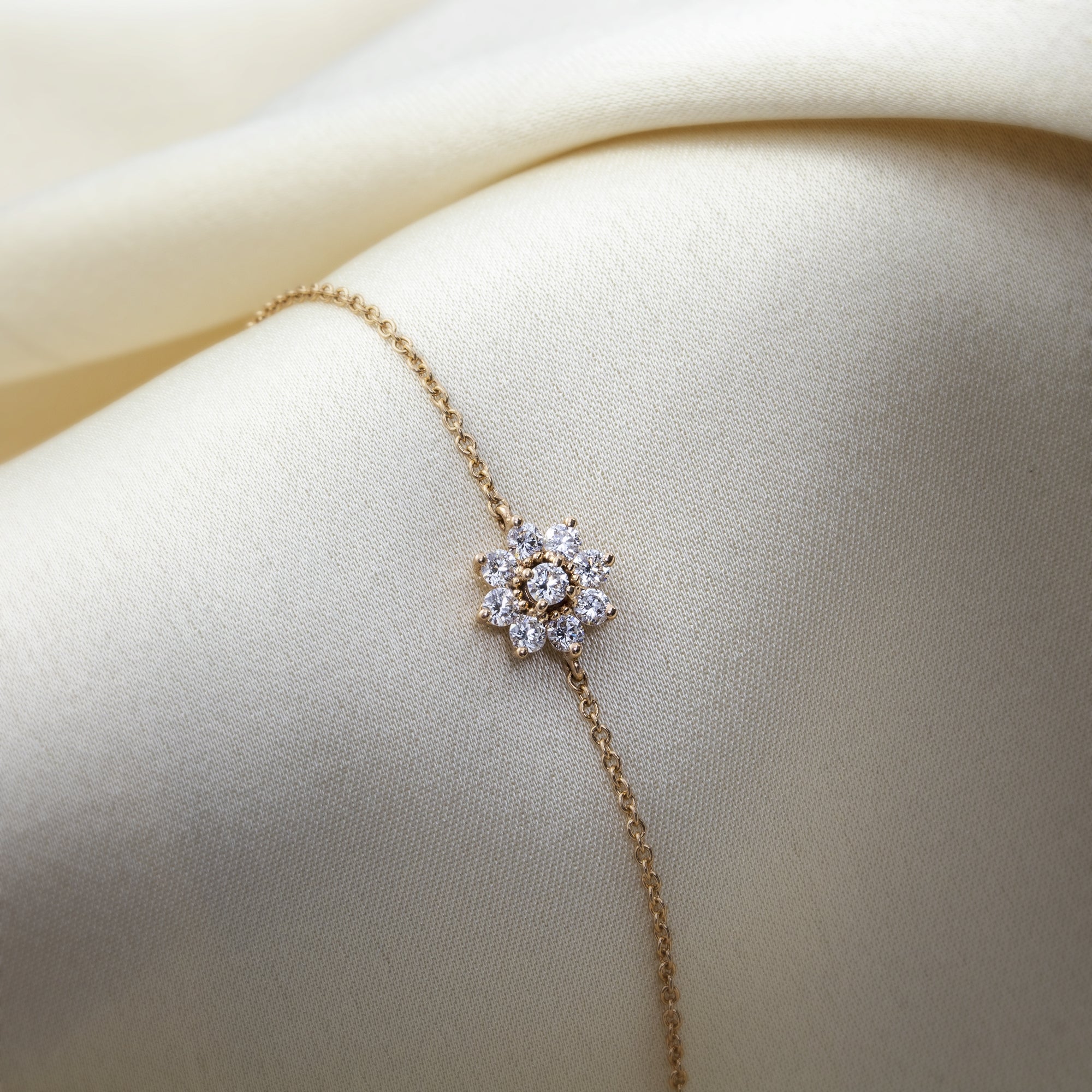 Brazalete Flor - Blanca Jewels