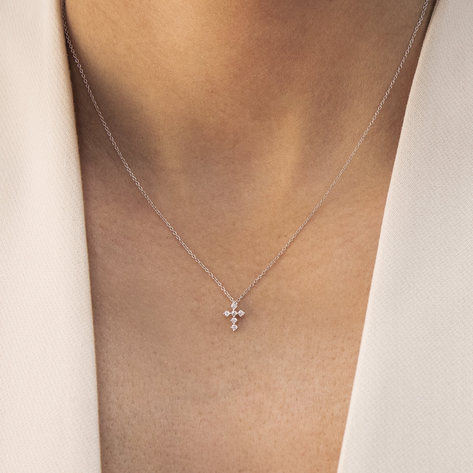 Gargantilla Cruz Diamantes - Blanca Jewels