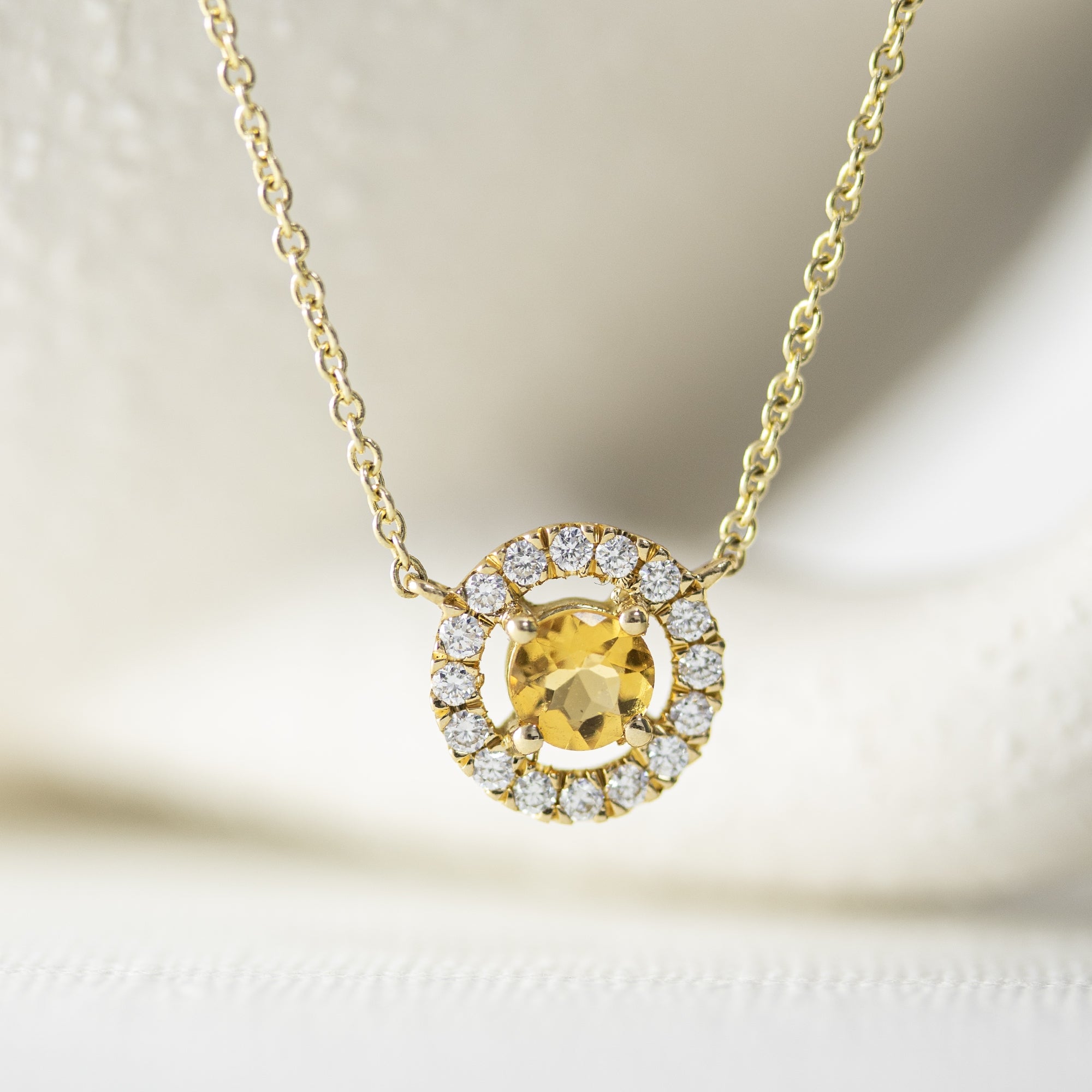 Gargantilla Rosetón Colores - Blanca Jewels