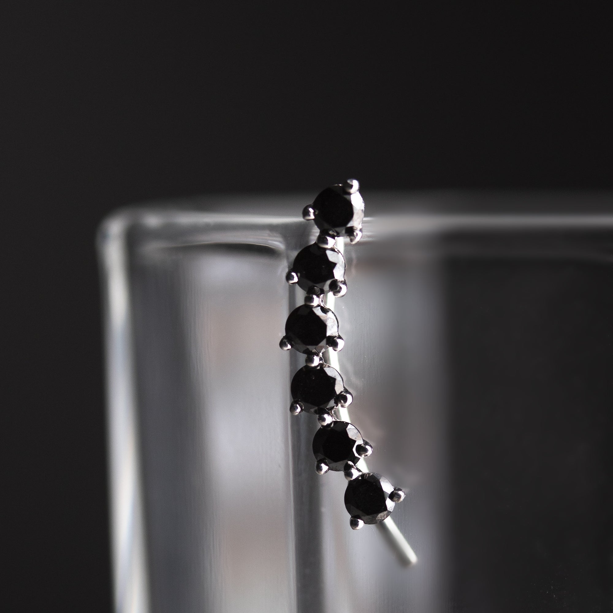 Pendiente Trepador Diamante Negro (unidad) - Blanca Jewels