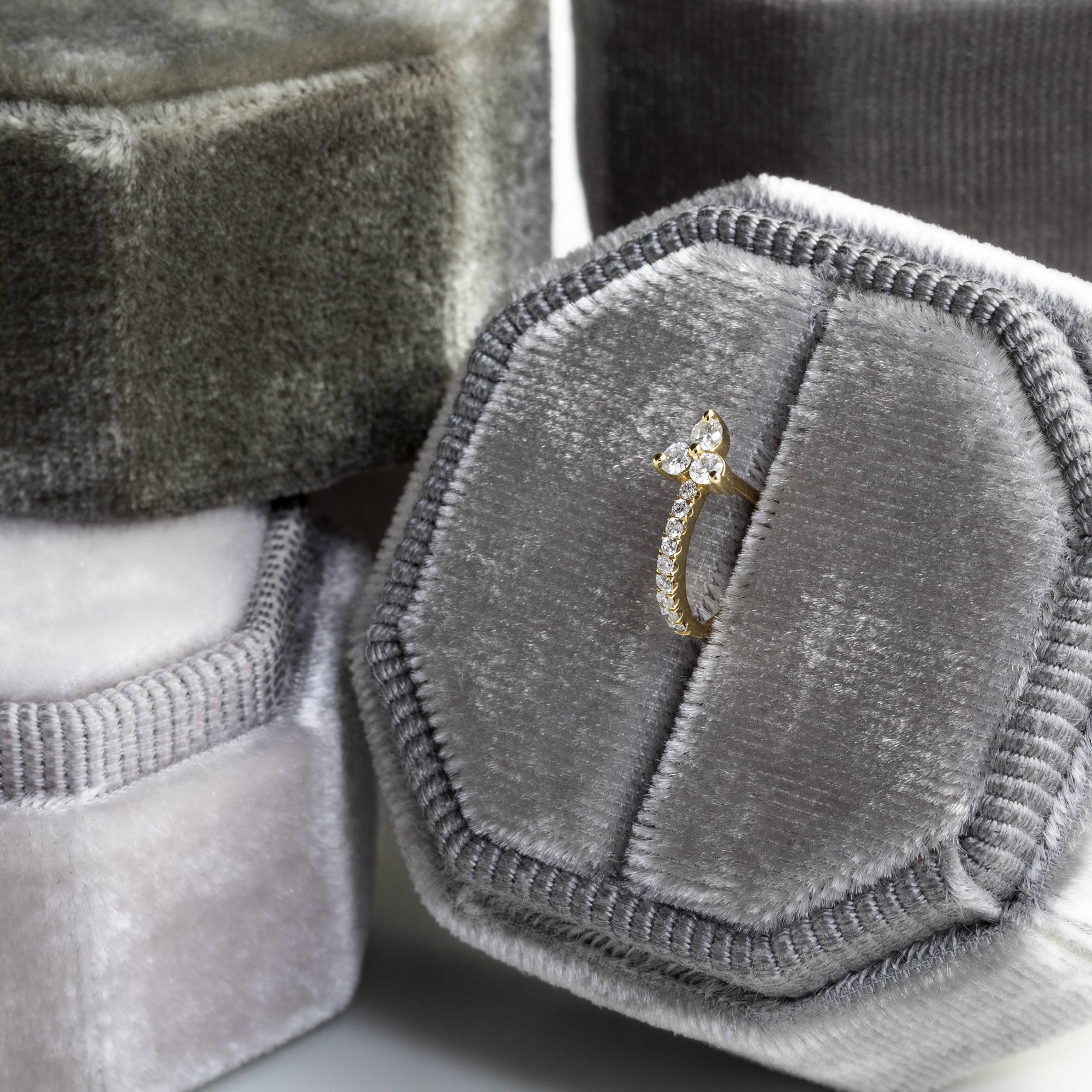 Pendiente Trinity Diamante mini - Blanca Jewels