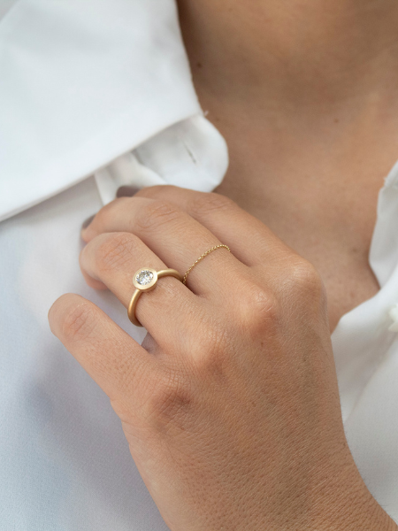 Agnès solitaire