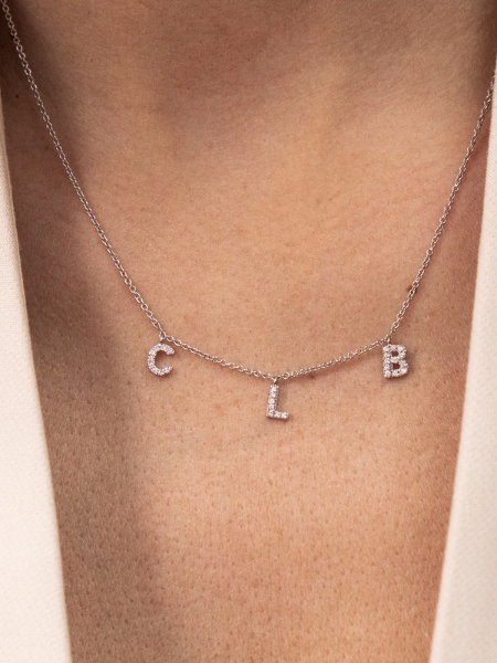 Gargantilla Tres letras Diamantes Mini