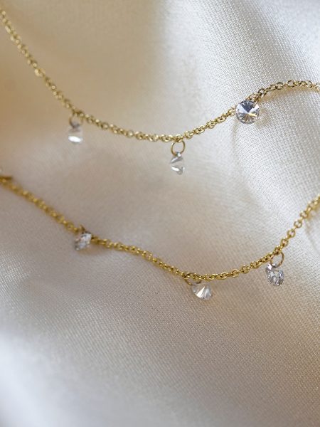 Tour de cou avec 5 diamants percés (blanc)